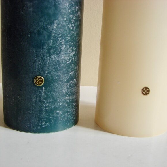 Partylite Pillar Candles Set of 2 Eucalyptus Vanilla Scented BRAND NEW IN BOX - Picture 2 of 8